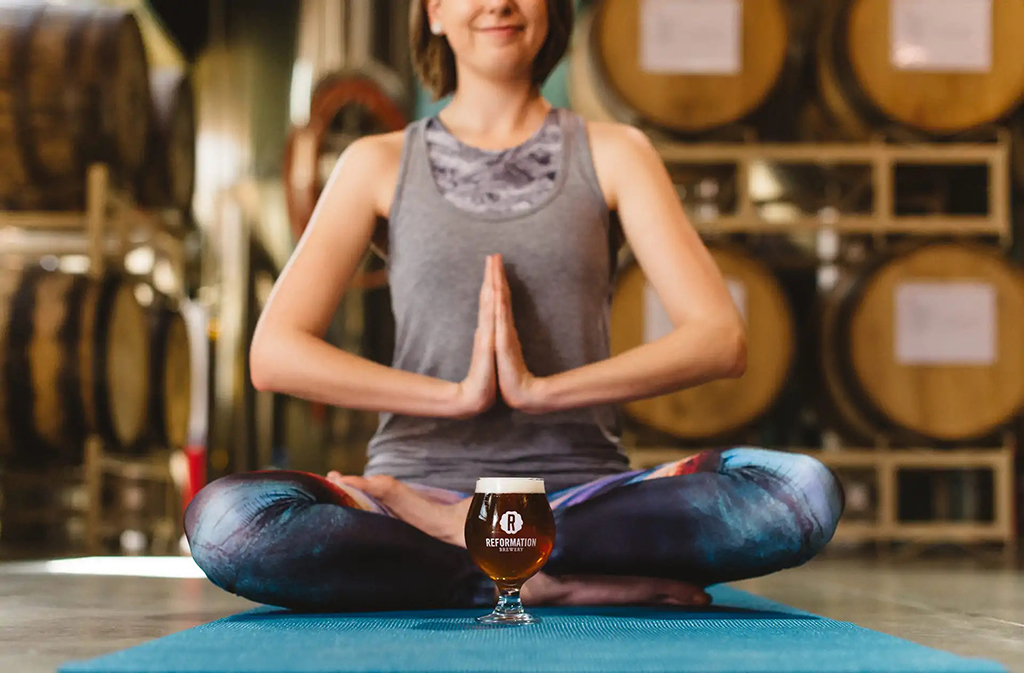 Bier-Yoga: Cheers & Namaste!